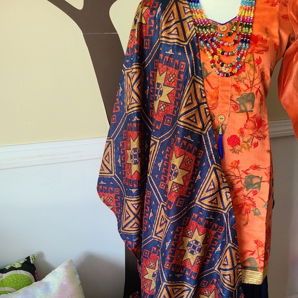 New salwar suit set - Picture 9 of 10